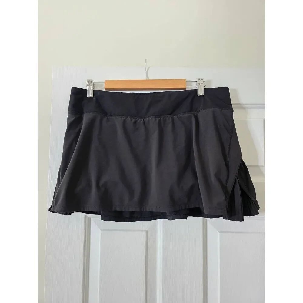 Lululemon Black Pleated Play Off The Pleats Tennis Running Skort Women's Size 12